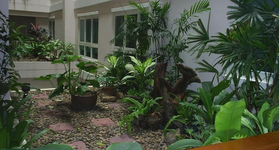 For rent 1 bed condo in Watthana, Bangkok