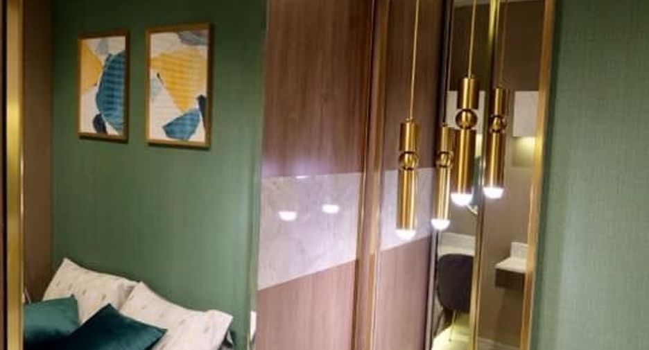 For rent 2 bedrooms condo in Huai Khwang, Bangkok