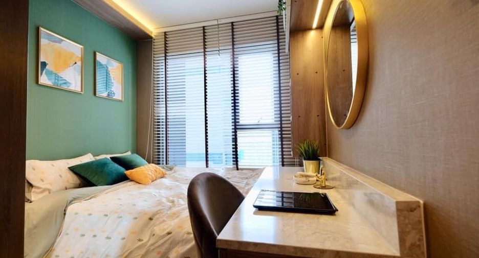 For rent 2 bedrooms condo in Huai Khwang, Bangkok