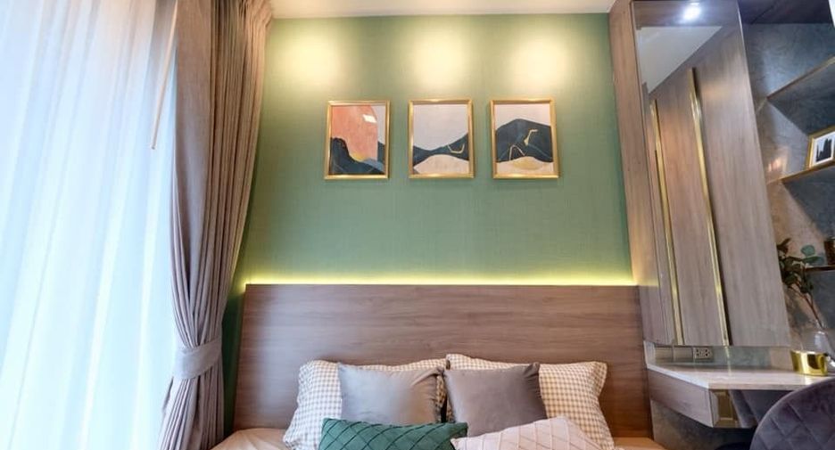 For rent 2 bedrooms condo in Huai Khwang, Bangkok