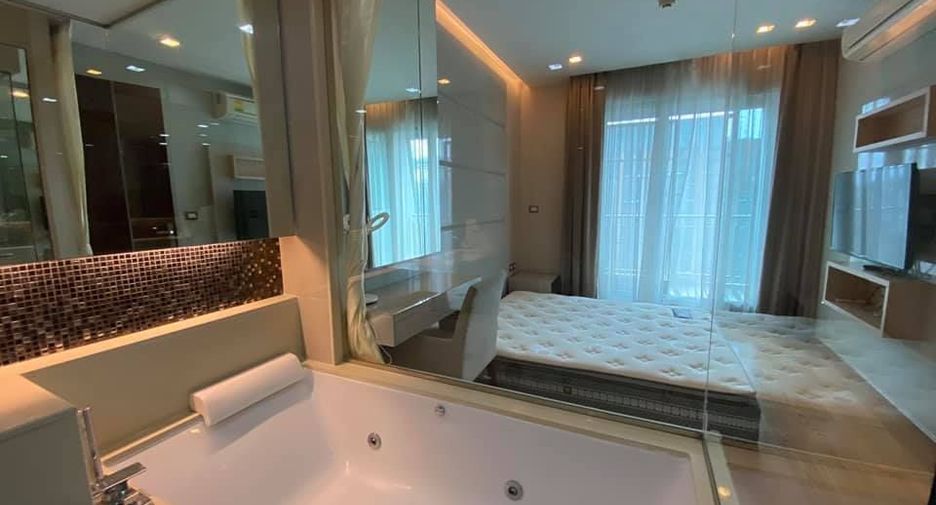 For rent 1 bed condo in Watthana, Bangkok