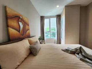 For rent 2 bedrooms condo in Phra Khanong, Bangkok