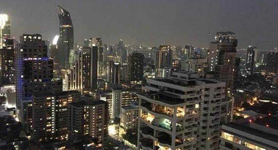 For rent 1 bed condo in Khlong Toei, Bangkok