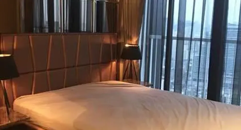 For rent 1 bed condo in Khlong Toei, Bangkok