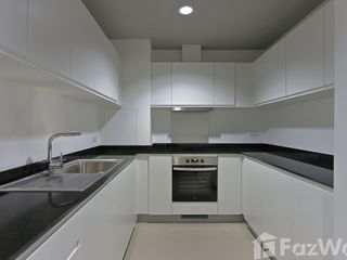 For rent 2 bedrooms apartment in Watthana, Bangkok