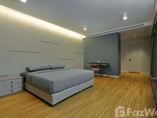 For rent 2 bedrooms apartment in Watthana, Bangkok