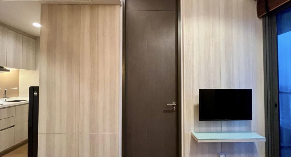 For rent 1 bed condo in Khlong Toei, Bangkok