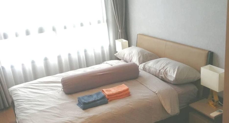 For rent 2 bedrooms condo in Phra Khanong, Bangkok