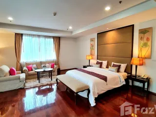 For rent 3 bedrooms condo in Watthana, Bangkok