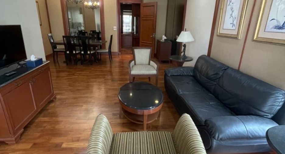 For rent 2 bedrooms condo in Khlong Toei, Bangkok