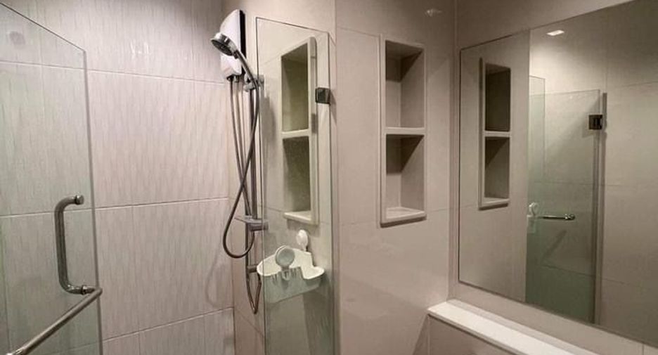 Wohnung zur Miete mit Studio in Huai Khwang, Bangkok
