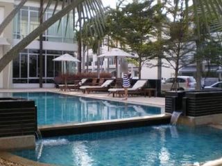 For rent 4 bedrooms townhouse in Saphan Sung, Bangkok