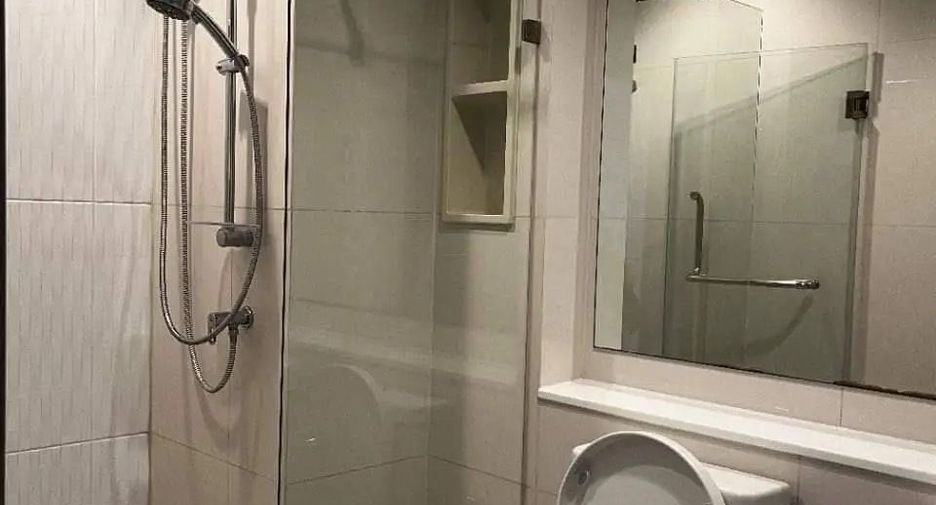 For rent 1 Beds condo in Huai Khwang, Bangkok