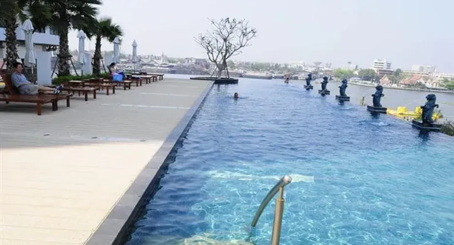 For rent 2 bedrooms condo in Bang Kho Laem, Bangkok