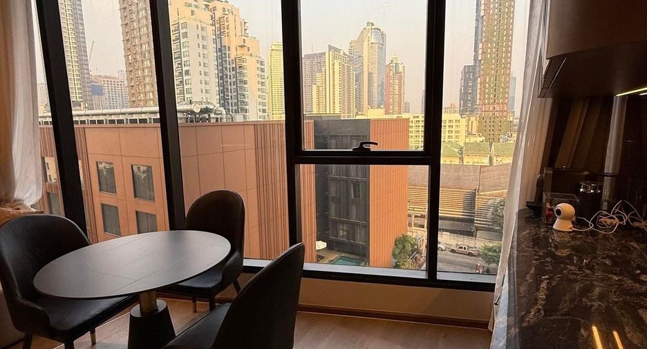 For rent 1 bed condo in Khlong Toei, Bangkok
