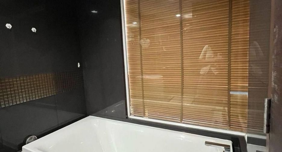 For rent 1 bed condo in Sathon, Bangkok