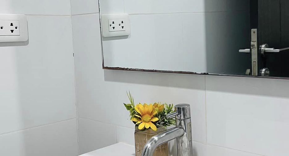 For rent 1 bed condo in Watthana, Bangkok