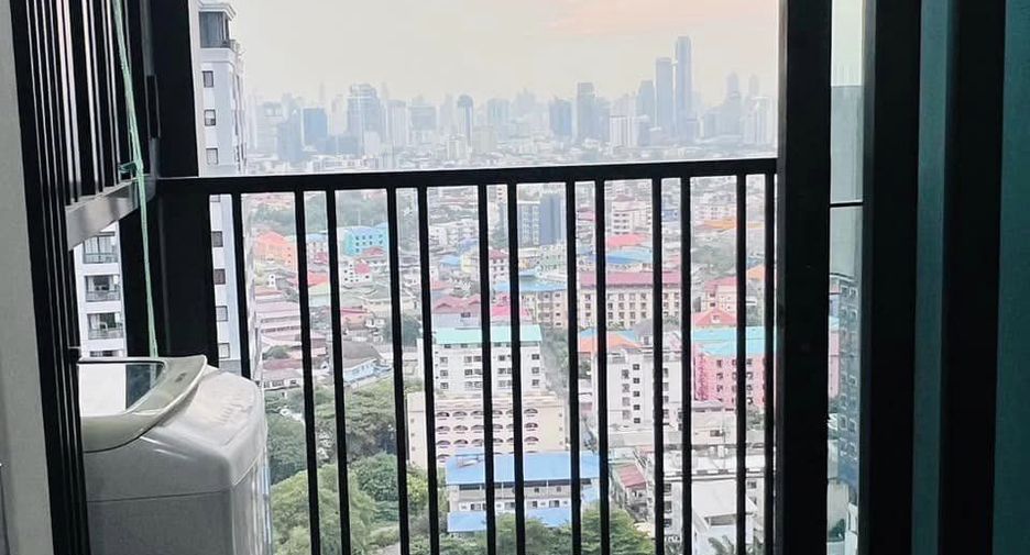 For rent 1 bed condo in Watthana, Bangkok