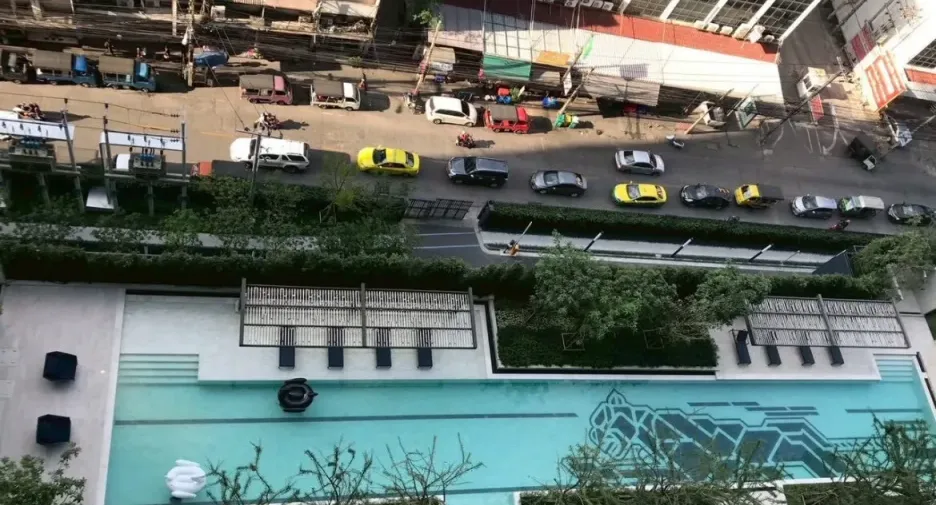 For rent 1 bed condo in Phra Khanong, Bangkok