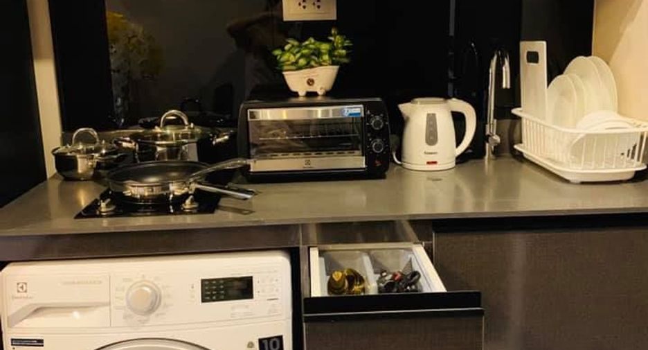 For rent 1 bed condo in Khlong Toei, Bangkok