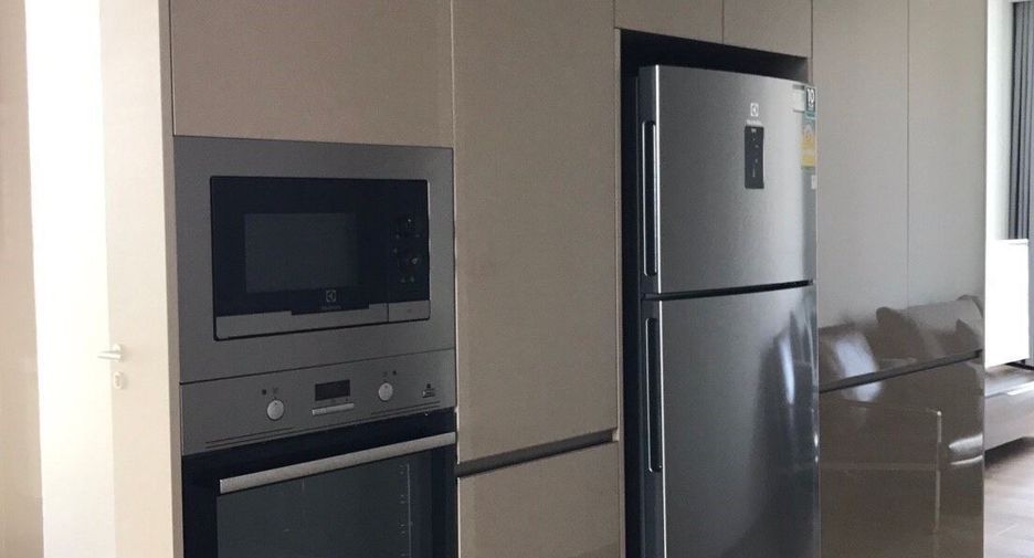 For rent 3 bedrooms condo in Khlong Toei, Bangkok