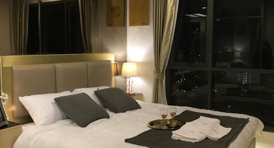For rent 1 bed condo in Khlong Toei, Bangkok