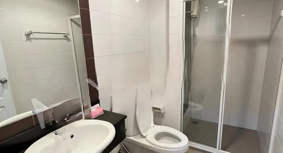 Wohnung zur Miete mit 1 Zimmer in Phra Khanong, Bangkok