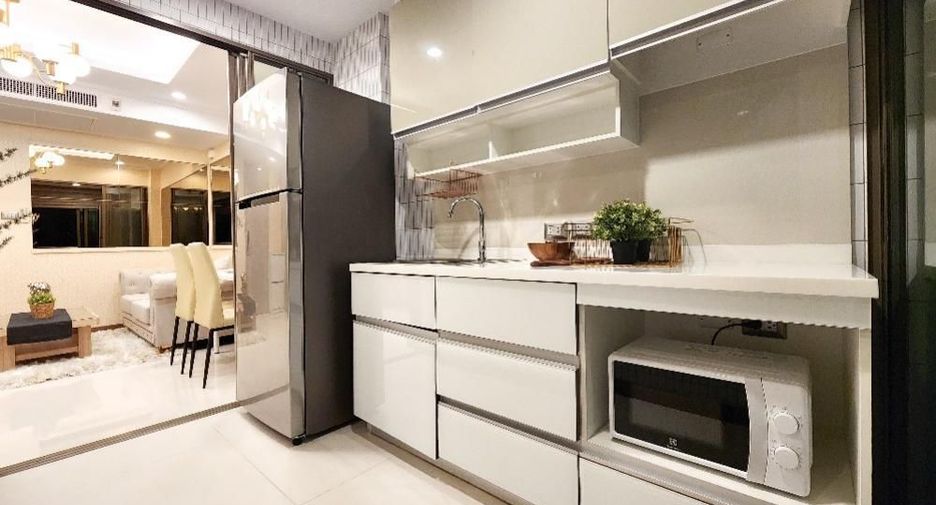 Wohnung zur Miete mit 1 Zimmer in Watthana, Bangkok