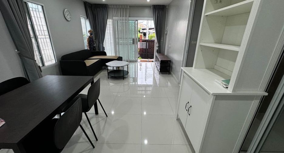 For rent 3 bedrooms house in Suan Luang, Bangkok