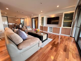 Apartamento en alquiler de 3 habitaciones en Khlong Toei, Bangkok