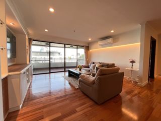 Apartamento en alquiler de 3 habitaciones en Khlong Toei, Bangkok
