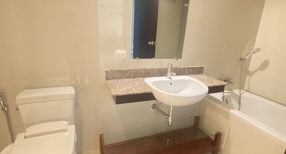 For rent 1 bed apartment in Watthana, Bangkok