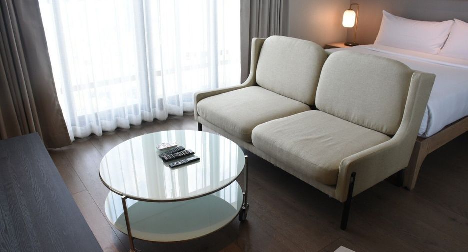 For rent studio condo in Khlong Toei, Bangkok