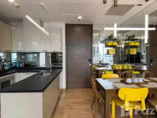 For sale 2 bedrooms condo in Watthana, Bangkok