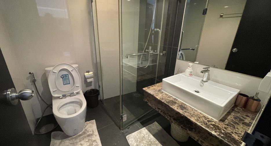 Condo en alquiler de 2 habitaciones en Pathum Wan, Bangkok