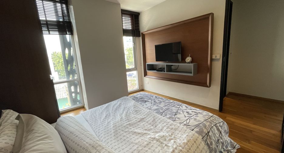 Condo en alquiler de 2 habitaciones en Pathum Wan, Bangkok