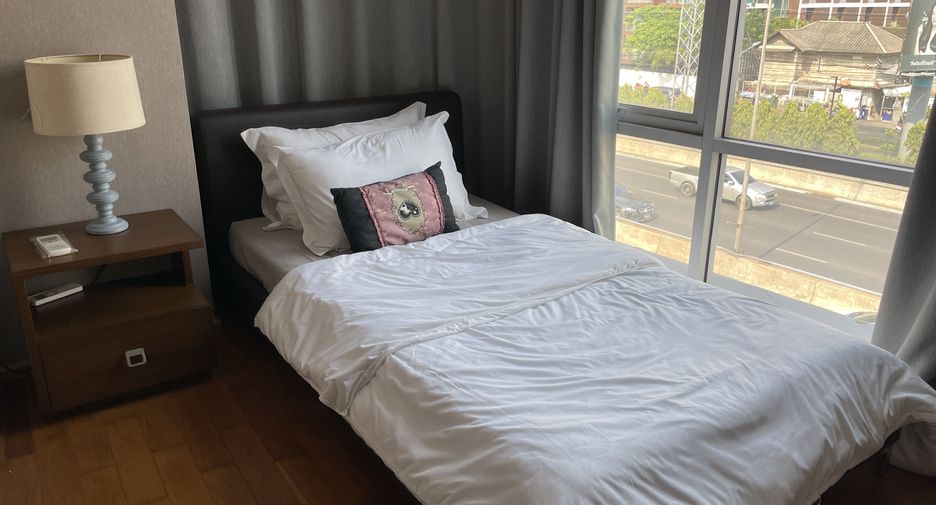 Condo en alquiler de 2 habitaciones en Pathum Wan, Bangkok