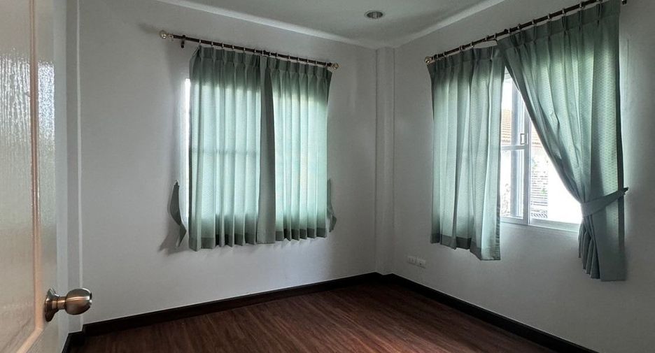 For rent 3 bedrooms house in Mueang Samut Prakan, Samut Prakan