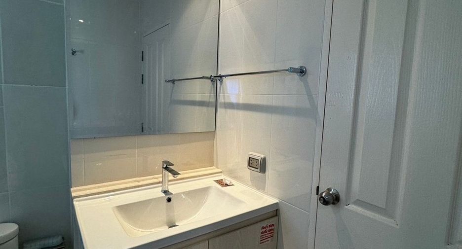 For rent 3 bedrooms house in Mueang Samut Prakan, Samut Prakan