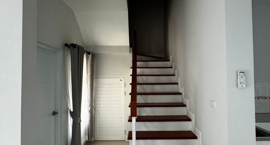 For rent 3 bedrooms house in Mueang Samut Prakan, Samut Prakan