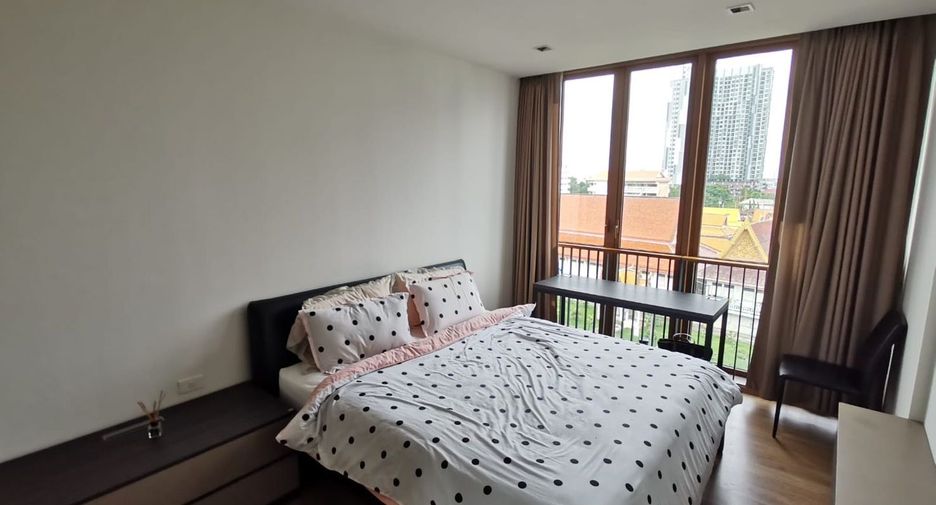 For rent 2 bedrooms condo in Watthana, Bangkok