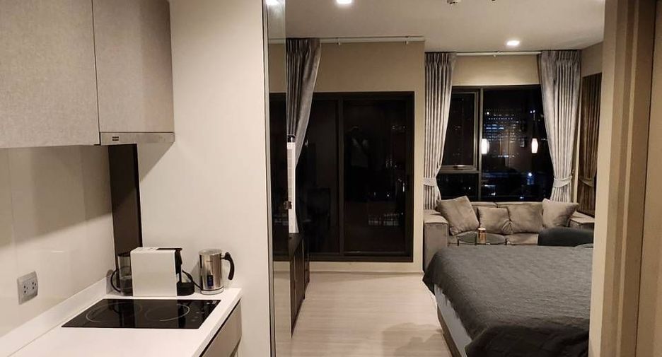 For rent studio condo in Huai Khwang, Bangkok