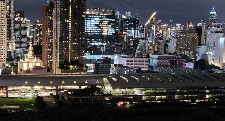 For rent studio condo in Huai Khwang, Bangkok