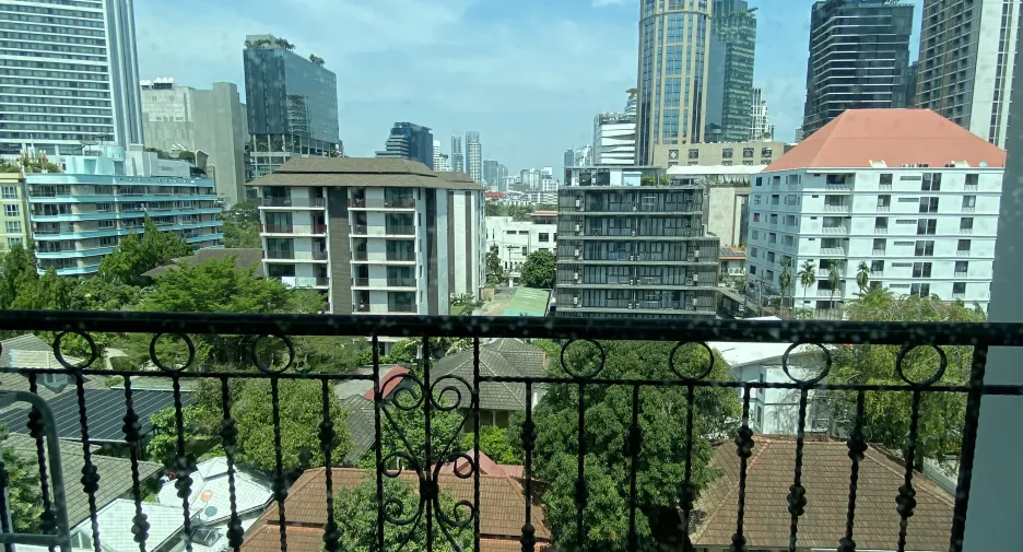 À louer 2 chambres condo à Khlong Toei, Bangkok