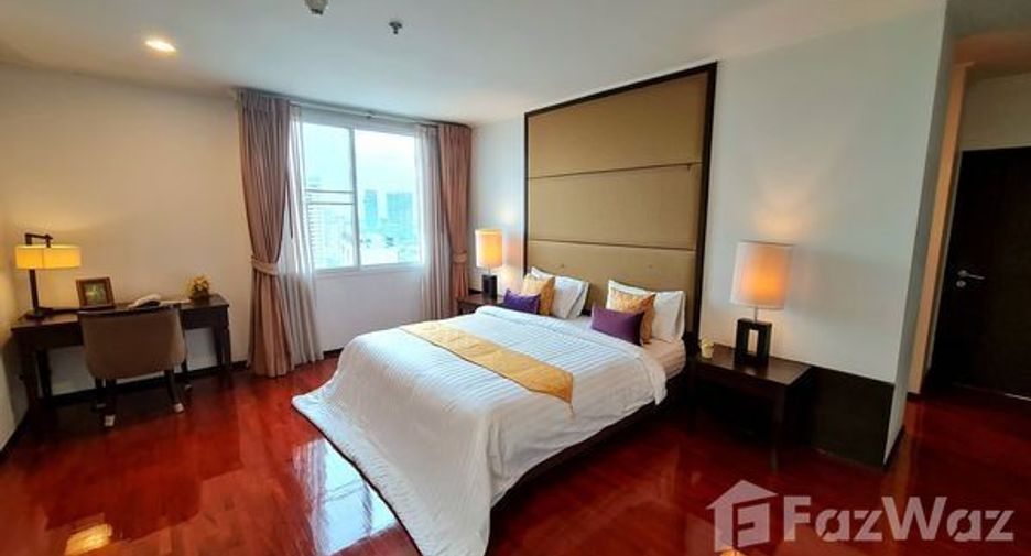 For rent 2 bedrooms condo in Watthana, Bangkok