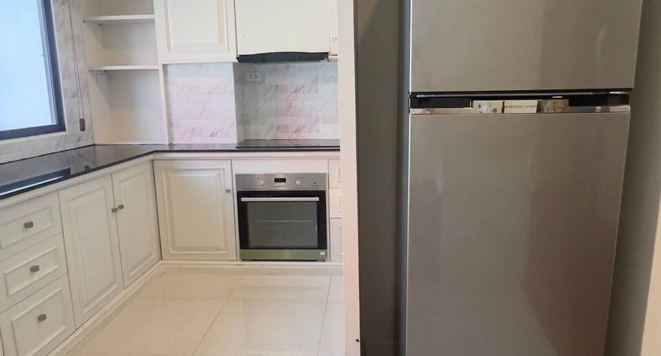 Apartamento en alquiler de 2 habitaciones en Khlong Toei, Bangkok
