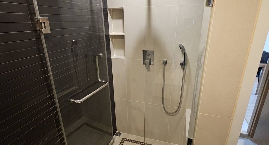 Condo en alquiler de 1 habitaciones en Huai Khwang, Bangkok