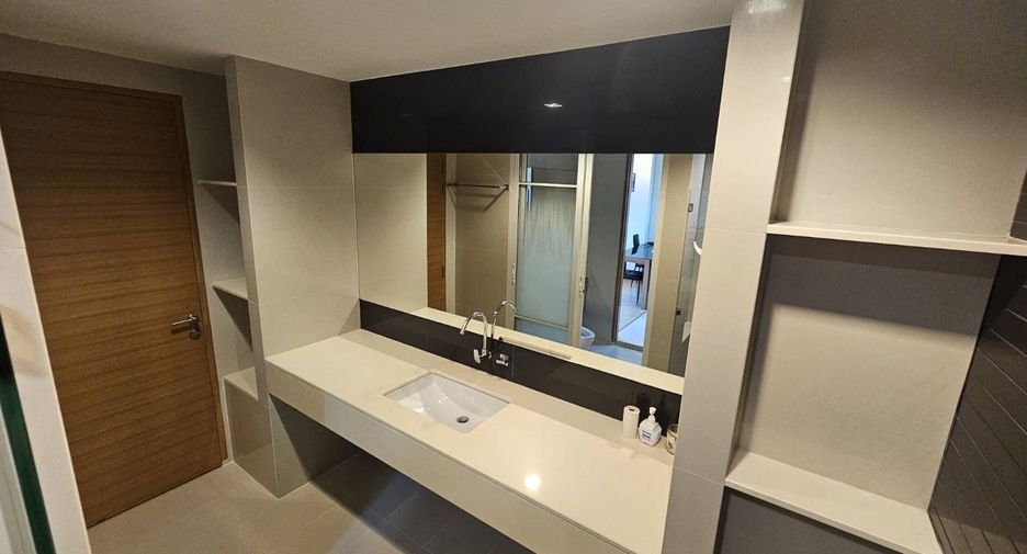 Condo en alquiler de 1 habitaciones en Huai Khwang, Bangkok