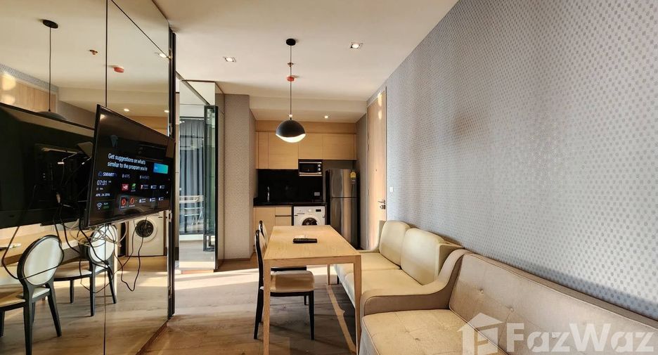 For rent 2 bedrooms condo in Khlong Toei, Bangkok