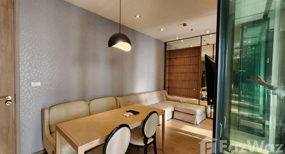 For rent 2 bedrooms condo in Khlong Toei, Bangkok